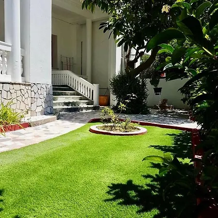 The Metropolis Rhodes Tatil Evi