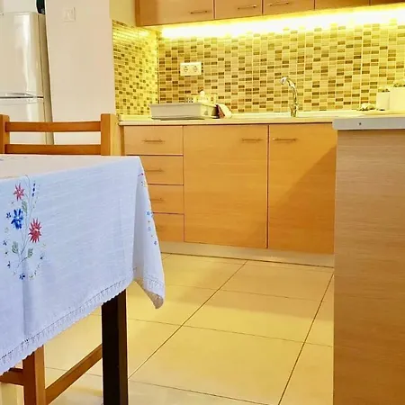 The Metropolis Rhodes Tatil Evi *