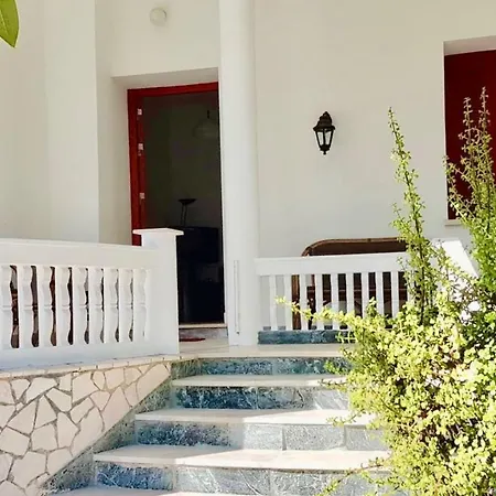 The Metropolis Rhodes Tatil Evi *