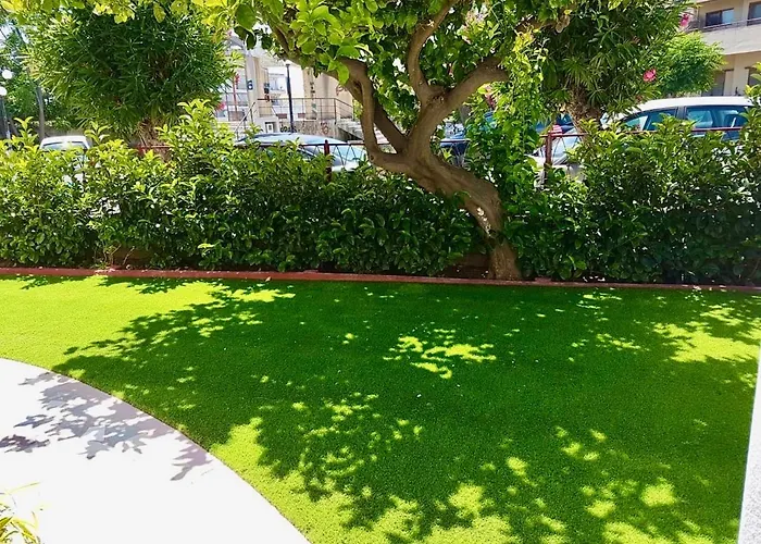 The Metropolis Rhodes Case de vacanță