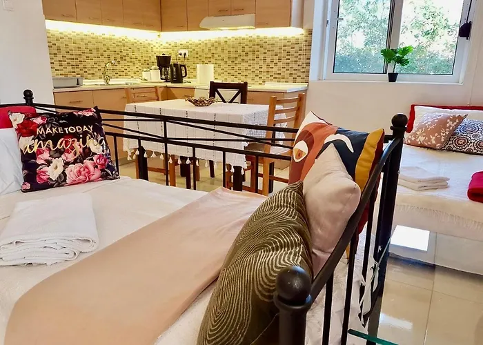 The Metropolis Rhodes Case de vacanță *